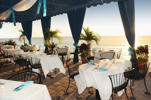 Osprey Beach Hotel Cockburn Town Extérieur photo